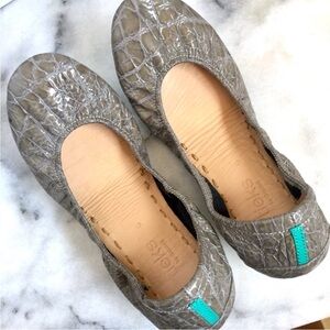 Tieks Slate Grey Alligator Size 6